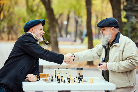 Ejercicio físico favorece un mejor envejecimiento, pero existen otras actividades que no requieren esfuerzo y ofrecen los mismos beneficios - foto: 123RF